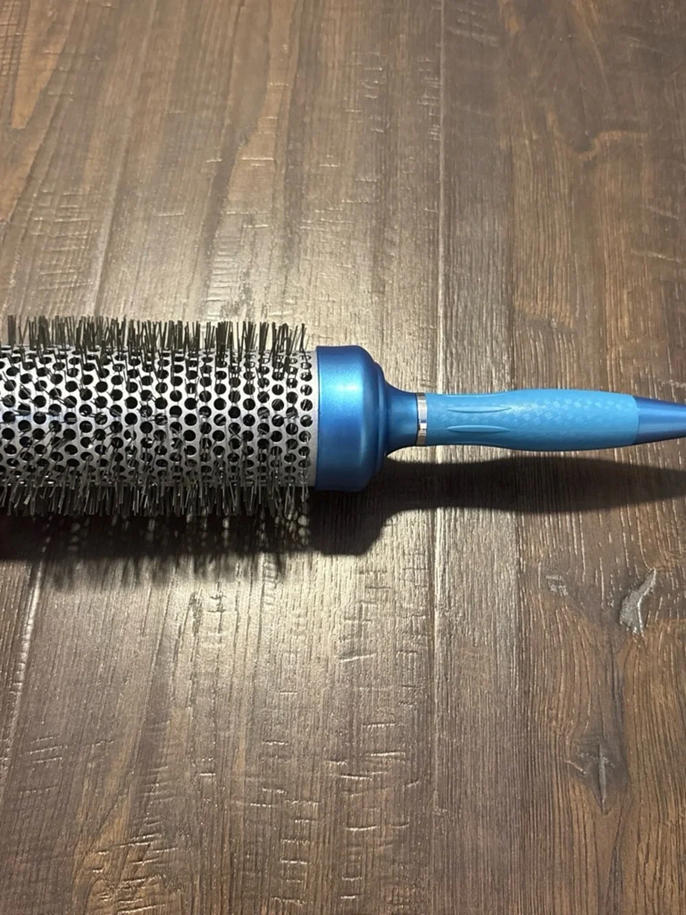 BaBylissPRO Blue Round Thermal Vent Brush - Professional Styling